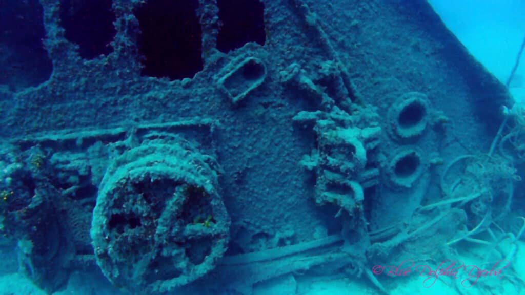 Proue de l'épave Eso, site de plongée à Djerba